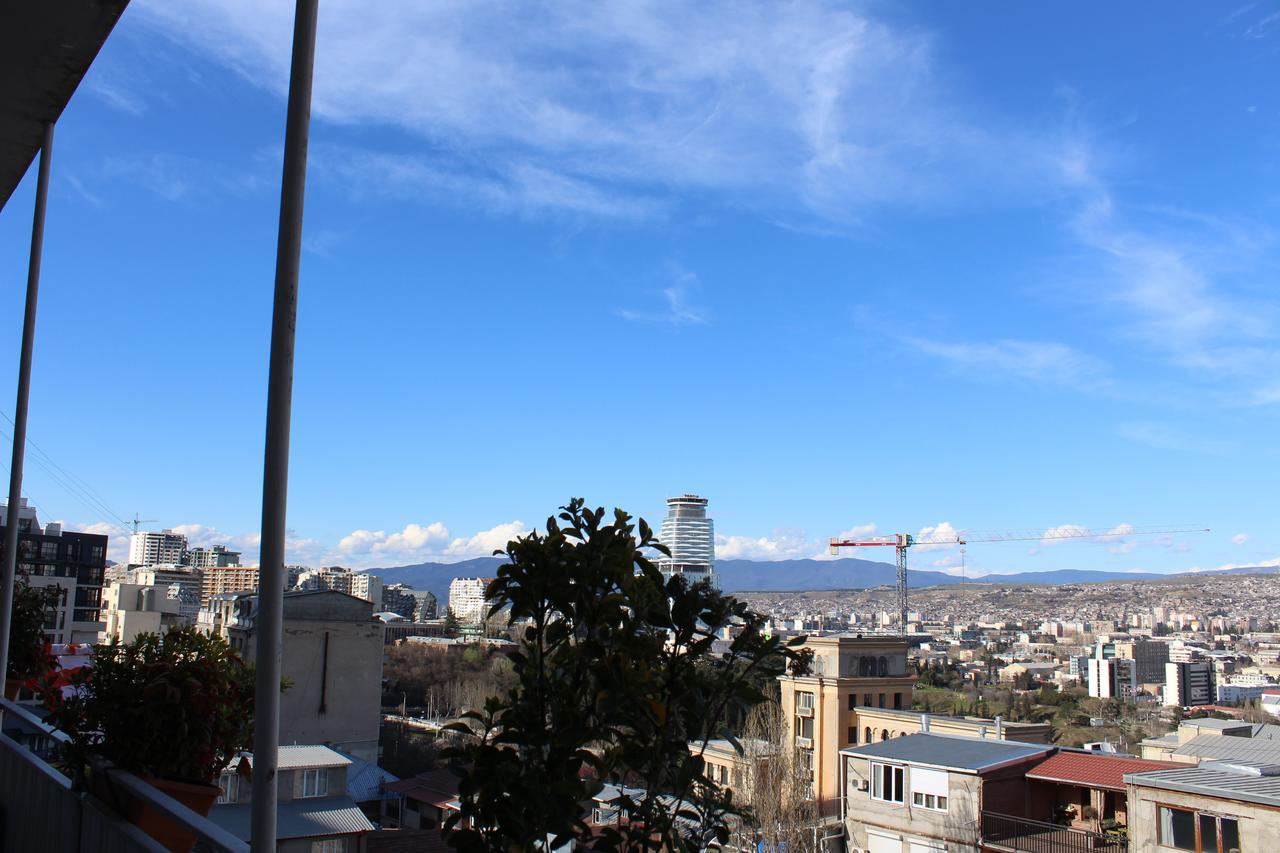 Herrmas Hostel Tbilisi Exteriör bild