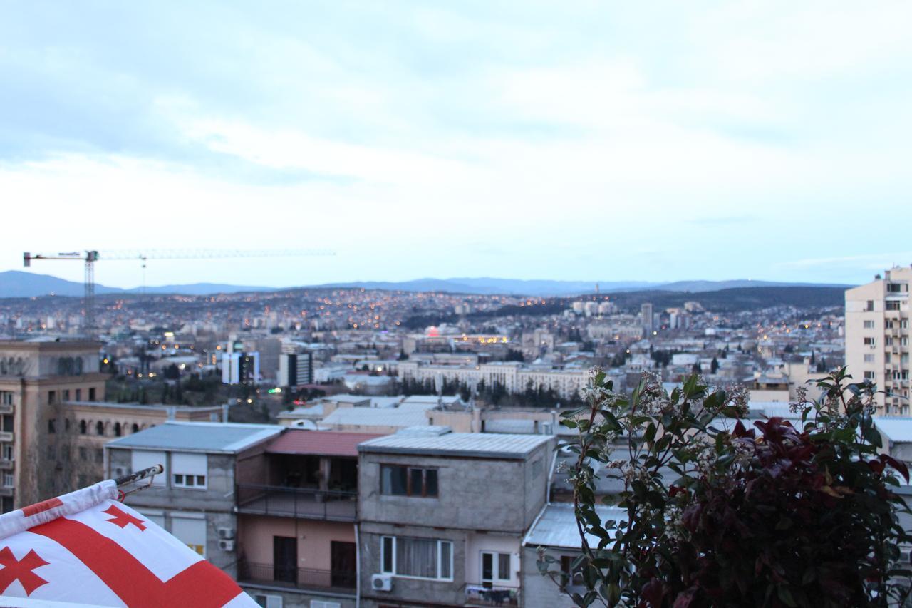 Herrmas Hostel Tbilisi Exteriör bild