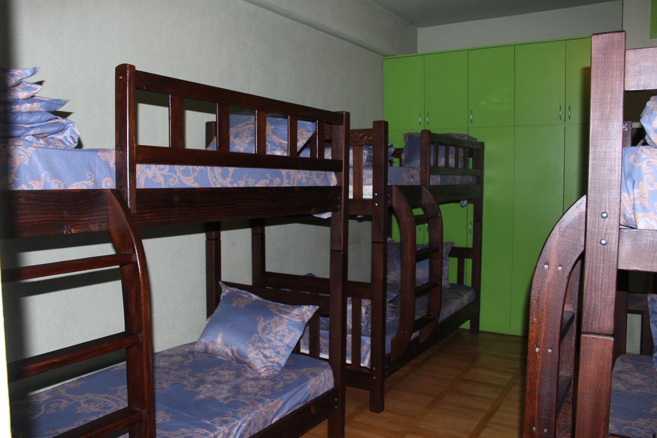 Herrmas Hostel Tbilisi Exteriör bild