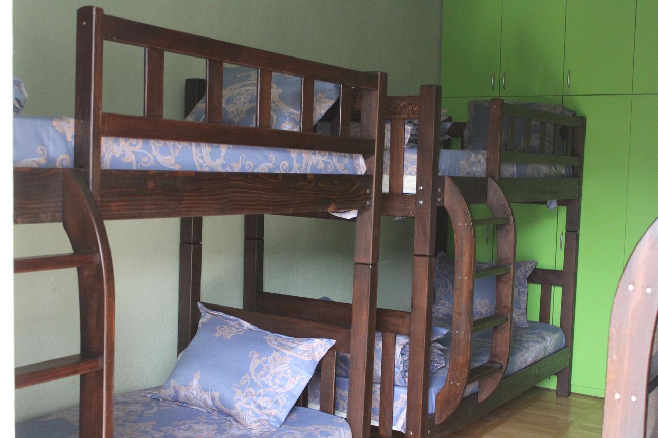 Herrmas Hostel Tbilisi Exteriör bild