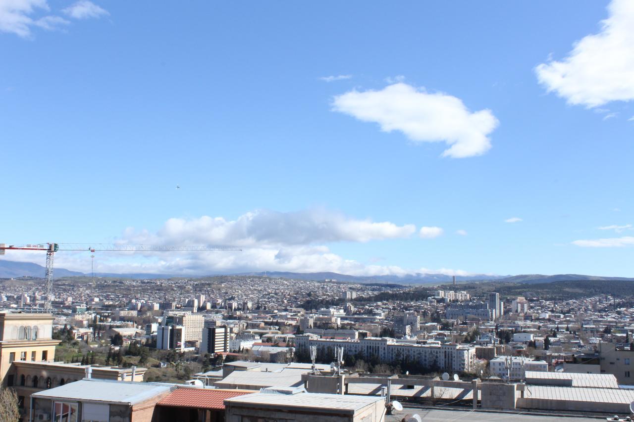 Herrmas Hostel Tbilisi Exteriör bild